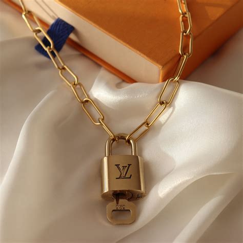 louis vuitton lock necklace australia|Louis Vuitton lock and key necklace 55.